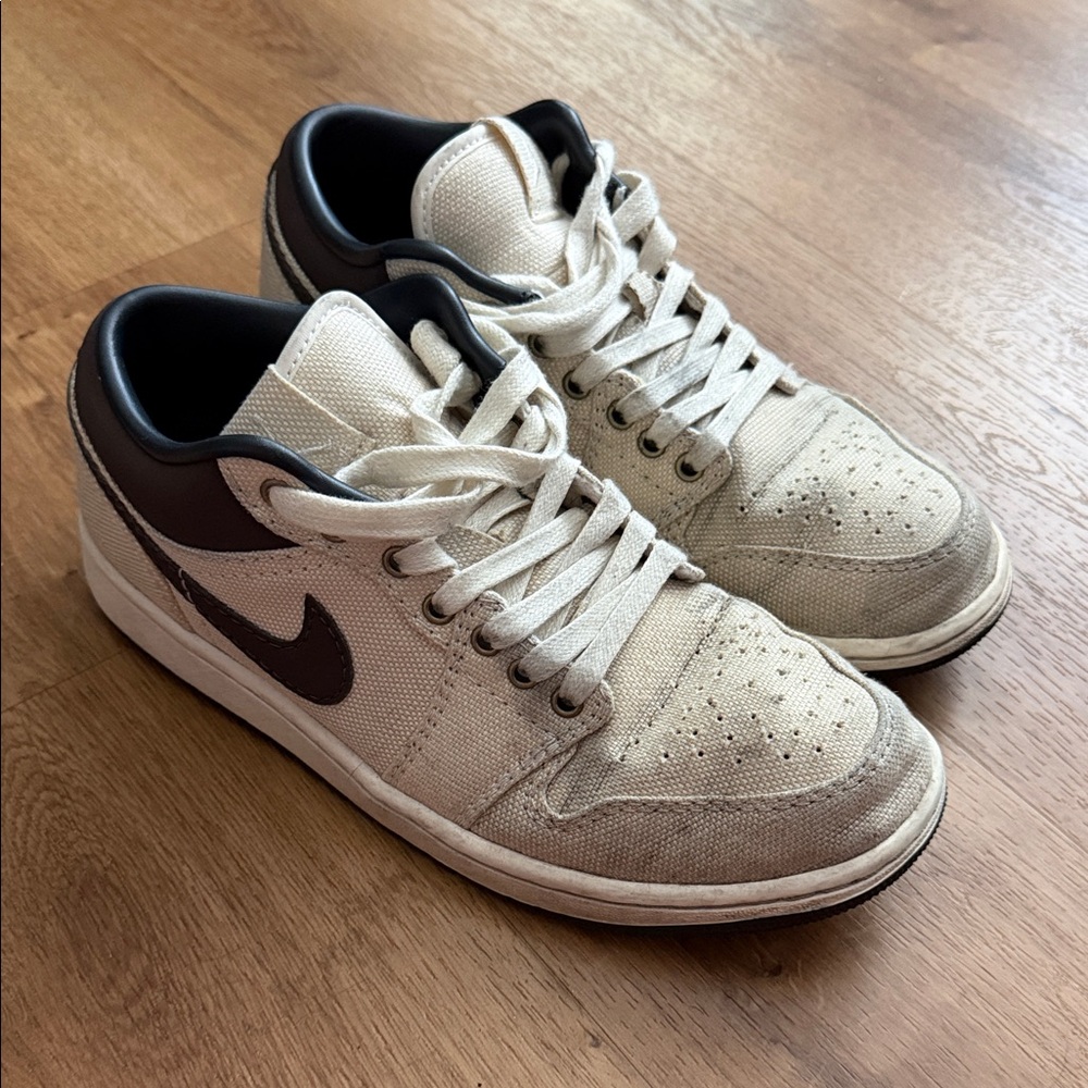 Cream Nike Air Jordan’s